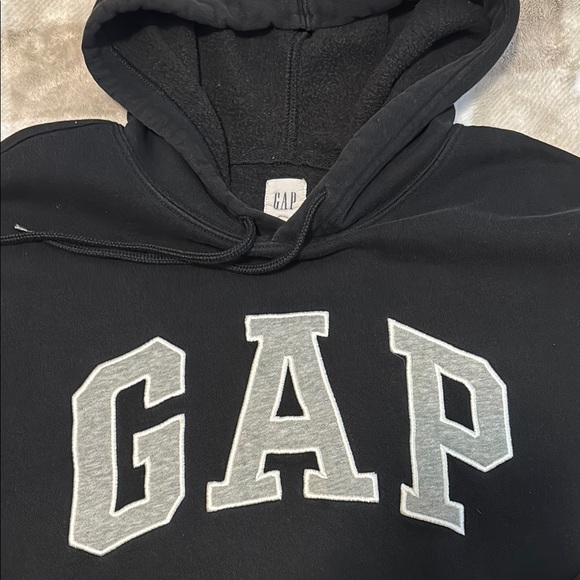 GAP Hoodie - Picture 2 of 4